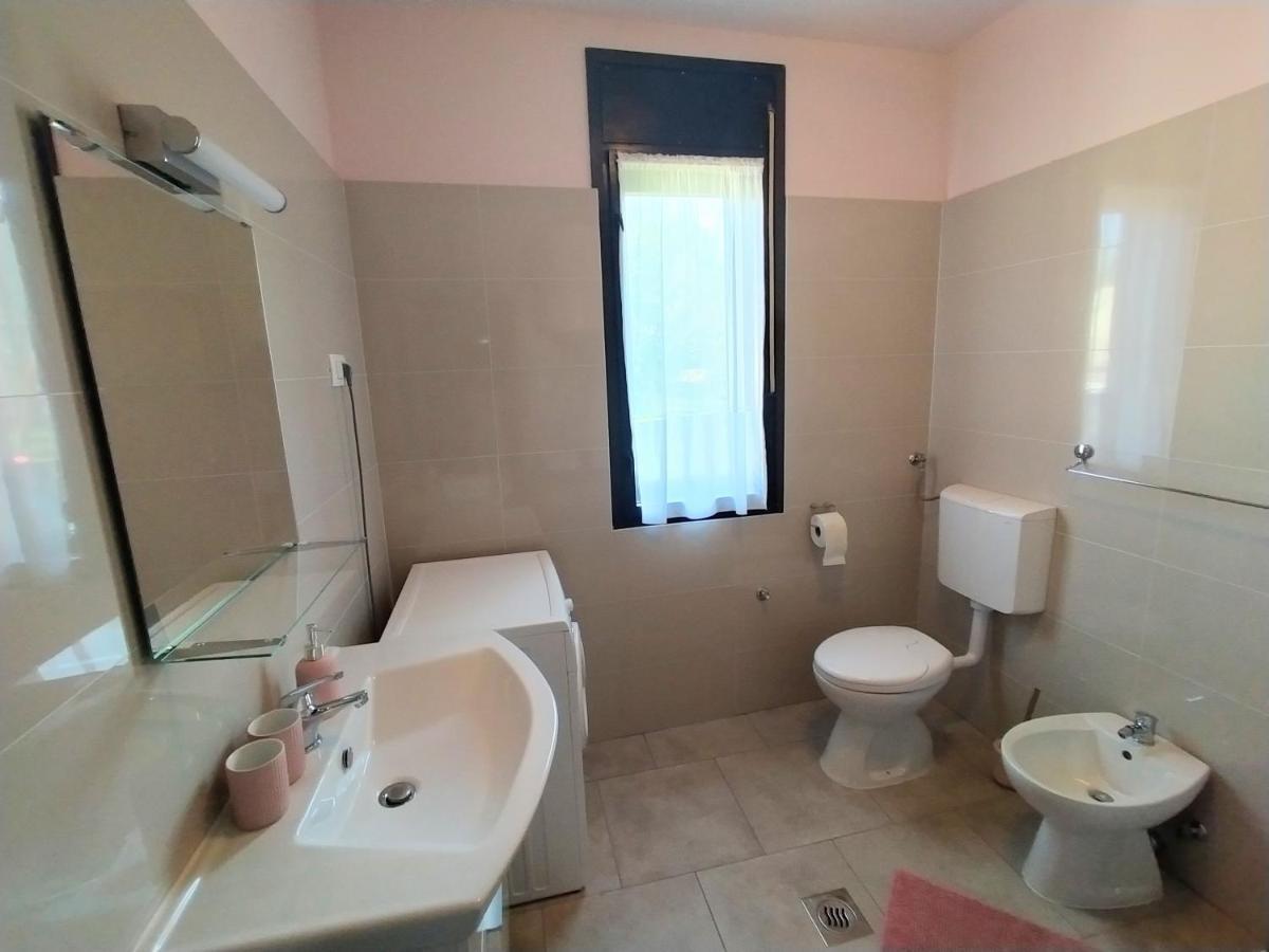 Apartments Villa Sabina พูลา ภายนอก รูปภาพ