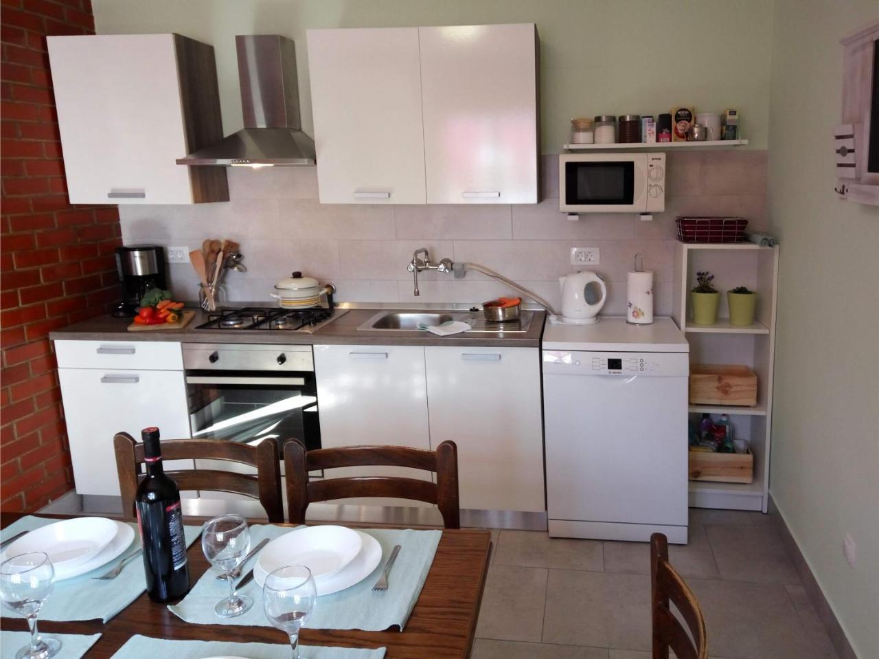 Apartments Villa Sabina พูลา ภายนอก รูปภาพ