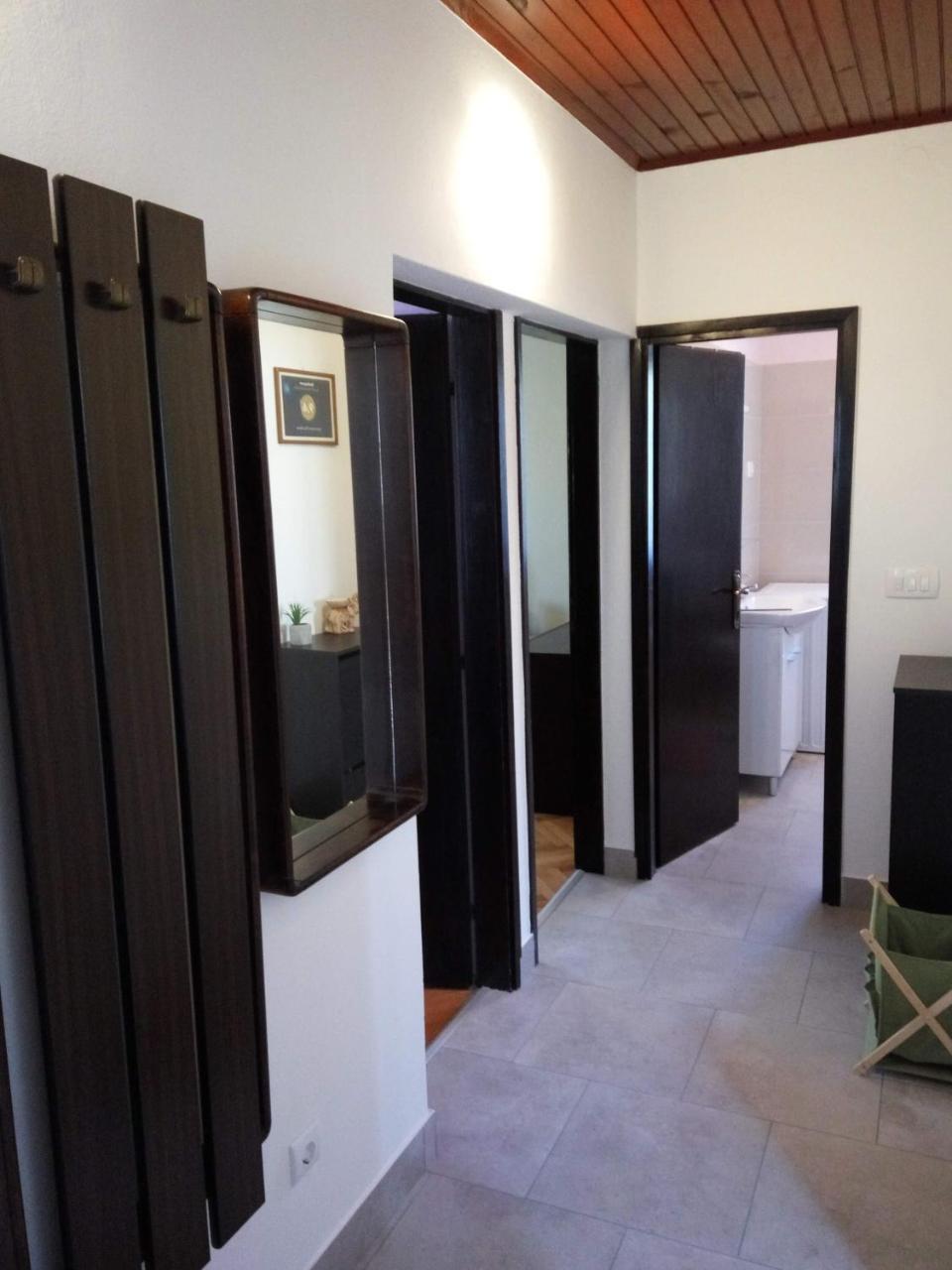 Apartments Villa Sabina พูลา ภายนอก รูปภาพ